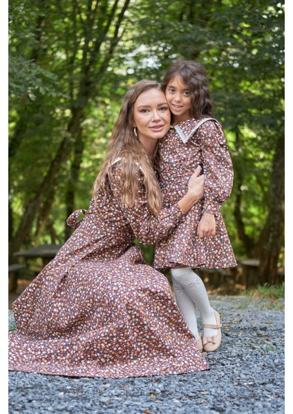 Vintage Yakalı Kahverengi Çiçekli Uzun Kol Kloş Anne Kız Kombini (Tekli Fiyattır) modelleri