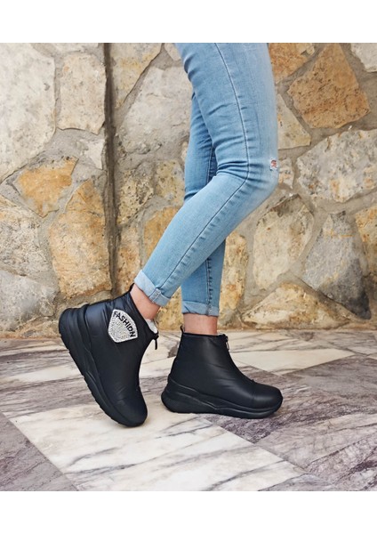 Siyah Renk Düz Topuk Taşlı Fermuarlı Kadın Bot fiyatları