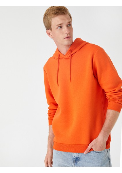 Basic Kapşonlu Sweatshirt