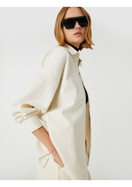 Düğmeli Kadife Gömlek