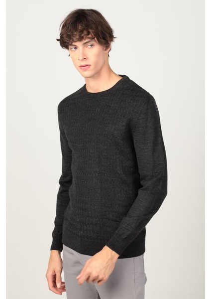 Slim Fit Dar Kesim Bisiklet Yaka Kendinden Desenli Erkek Kazak fiyatları