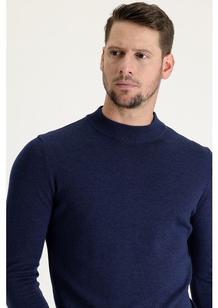 Yarım Balıkçı Yaka Regular Fit Pamuklu Triko Kazak