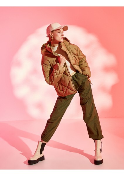Oversize Anorak Kapüşonlu Cepli fırsatları