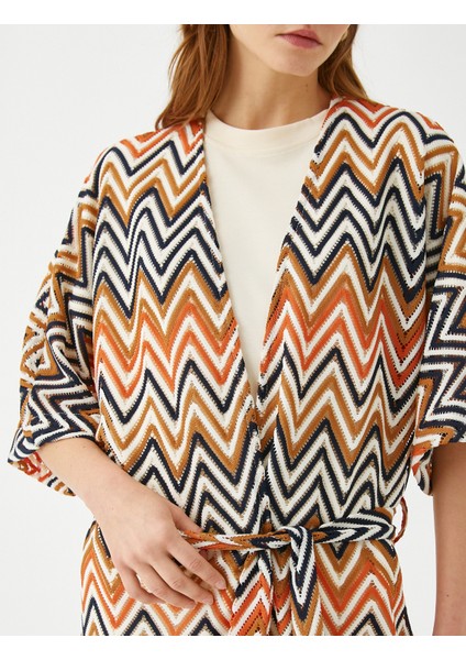 Zigzag Desenli Uzun Kimono Kuşaklı