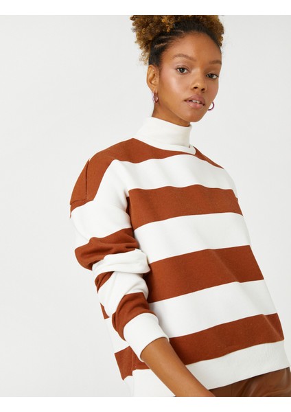 Bisiklet Yaka Sweatshirt Uzun Kollu fiyatları