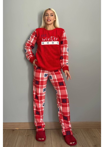 Kırmızı It's Winter Desenli Kadın Peluş Pijama Takımı