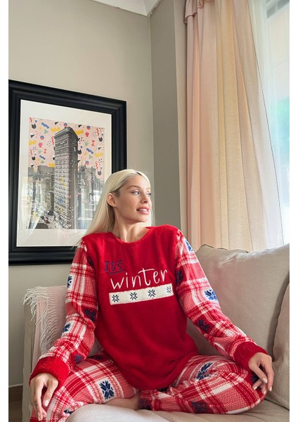 Kırmızı It's Winter Desenli Kadın Peluş Pijama Takımı modelleri