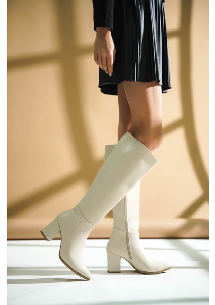 Kleo Bej Deri Topuklu Yanı Fermuarlı Günlük Kullanım Çizme fırsatları