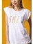 Beyaz She Nakışlı Vatkalı Tshirt 2