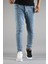 Erkek Slim Fit Dar Kesim Tırnaklı Kot Pantolon Buz Mavisi 4