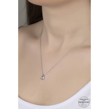 Swarovski Taşlı Gümüş Damla Tektaş Kadın Kolye