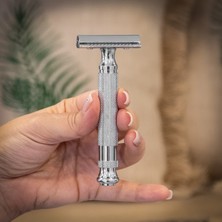 Pearl Shaving Krom Taraksız Jiletli Tıraş Makinesi, Düşük Maliyetli, Konforlu Tahrişsiz Gündelik Tıraş,  Orta Agresiflik Düzeyinde Geleneksel Tıraş Bıçağı, L-55 CC Modeli