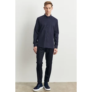 ALTINYILDIZ CLASSICS Erkek Lacivert Slim Fit Dar Kesim Düğmeli Yaka Gabardin Desenli Gömlek
