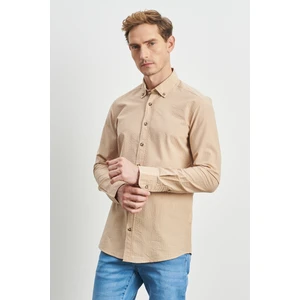 ALTINYILDIZ CLASSICS Erkek Bej Slim Fit Dar Kesim Düğmeli Yaka %100 Pamuk Desenli Gömlek