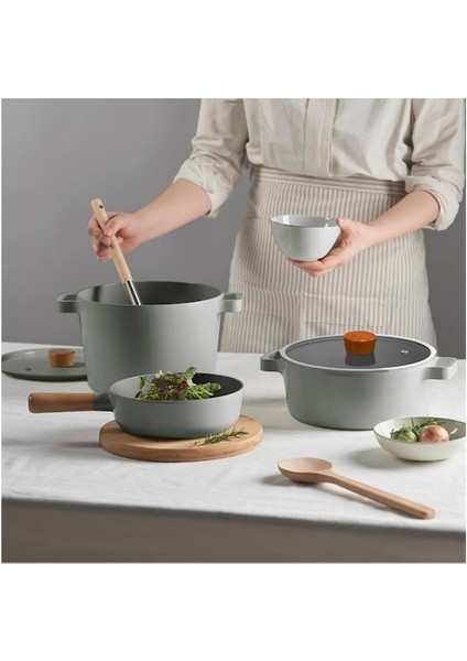 Neoflam Fika Gri 26 cm Döküm Wok Tava fırsatları