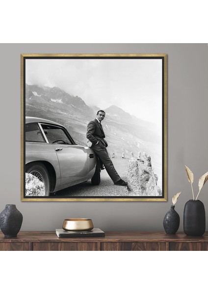 1 Parça Gold Çerçeveli Kanvas Tablo Moda Sanat Araba Ile James Bond Kanvas Poster