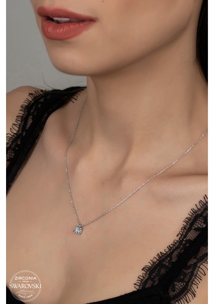 Taşlı Gümüş Tektaş Kolye