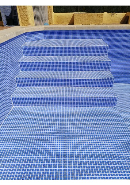 Havuz, Banyo, Sauna, Spa Ve Tüm Yüzeyler Için 25x25 Mm Mavi Cam Mozaik.