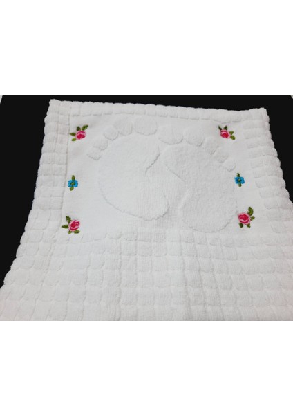 sun Tekstilden Pamuklu Nakışlı Ayak Havlusu 50 x 70