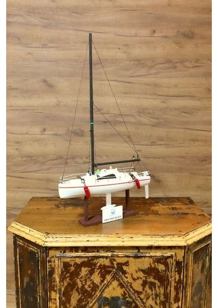 R Boat Private Yelkenli Gemi Maketi