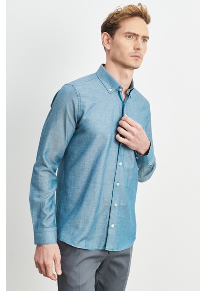 Erkek Lacivert Slim Fit Dar Kesim Pamuklu Gizli Düğmeli Yaka Uzun Kollu Oxford Gömlek