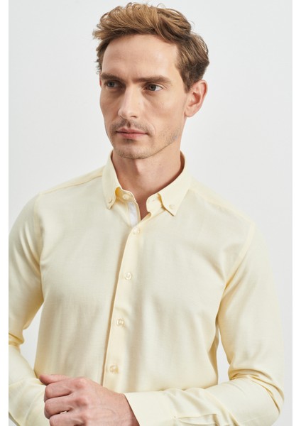 Erkek Sarı Slim Fit Dar Kesim Pamuklu Gizli Düğmeli Yaka Uzun Kollu Oxford Gömlek modelleri