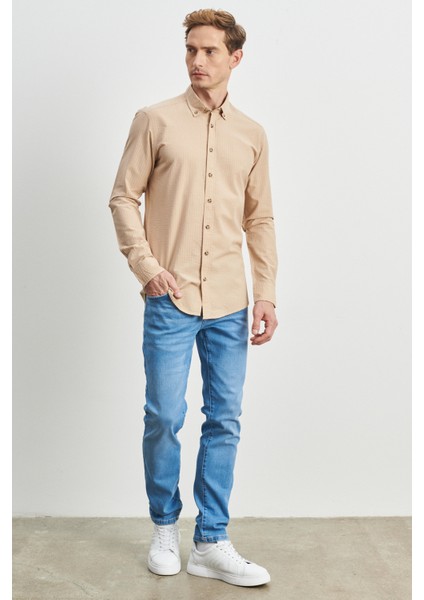 ALTINYILDIZ CLASSICS Erkek Bej Slim Fit Dar Kesim Düğmeli Yaka %100 Pamuk Desenli Gömlek