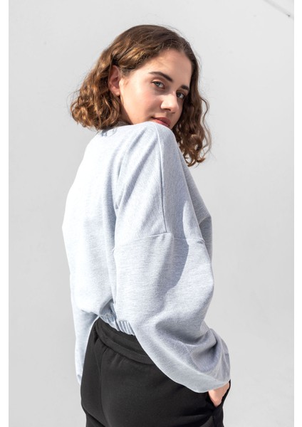 la & vetta Kadın Gri Pamuk Bisiklet Yaka Crop Sweatshirt