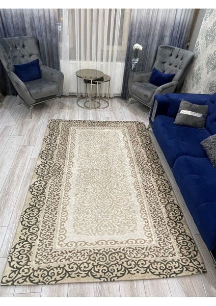 Fistanbul Ipek Kadife Halı Örtüsü