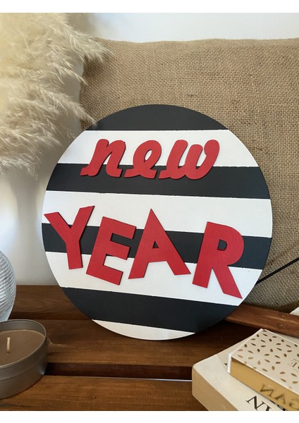 Yılbaşı Temalı Dekoratif Kapı Süsü Ahşap Duvar Dekoru New Year 30 cm Çap