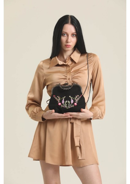 Siyah Nakış Işlemeli Çanta indirimleri