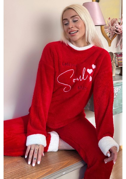 Kırmızı Soul Desenli Tam Peluş Pijama Takımı