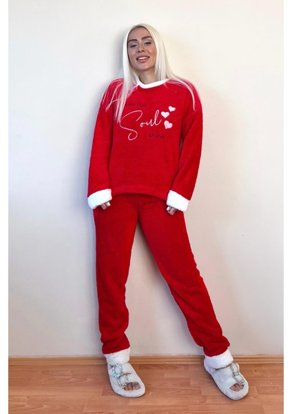 Kırmızı Soul Desenli Tam Peluş Pijama Takımı indirimleri