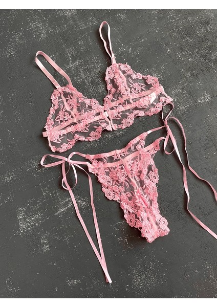 Kurdelalı Sütyen Takım