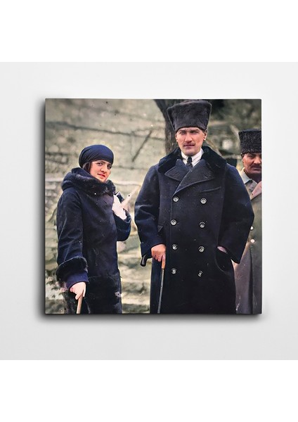 Atatürk ve Latife Hanım Kare Kanvas Tablo