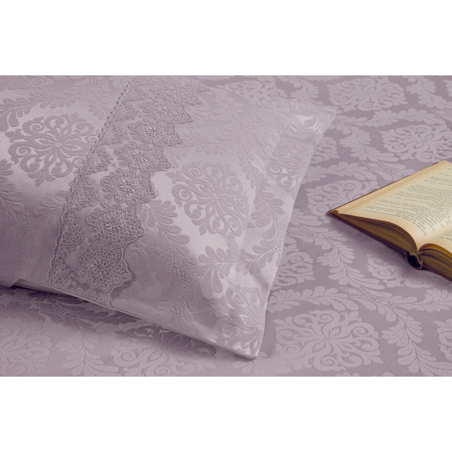 Pierre Cardin Lacy Yatak Örtüsü Çift Kişilik Lavanta Fiyatı Pierre Cardin Lacy Yatak Örtüsü Çift Kişilik Lavanta Fiyatı