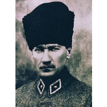 Tablosan Kalpaklı Atatürk Portresi Kanvas Tablo