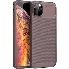 Case 4U Apple iPhone 11 Pro Max Kılıf Rugged Armor Karbon Desenli Lüx Negro Silikon Arka Kapak Kahverengi