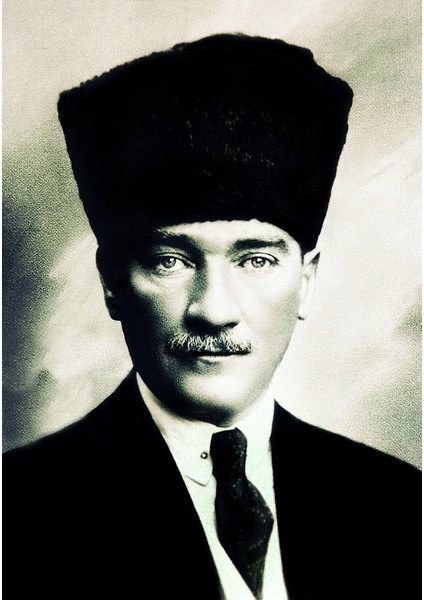 Kalpaklı Atatürk Portresi Kanvas Tablo