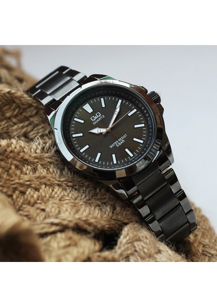QC42J048Y Erkek Kol Saati