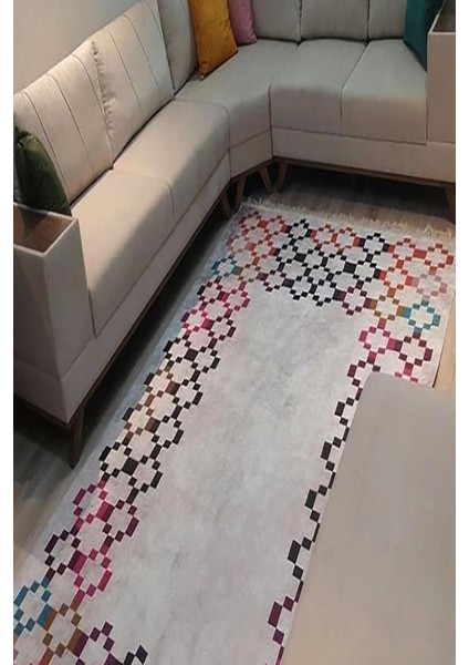 Kaymaz Taban Yıkanabilir Resmi̇ro Geometrik Çerçeve Desenli Dijital Baskılı Halı