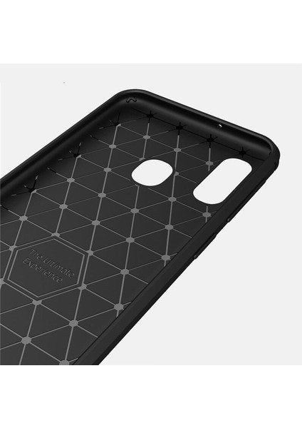 Samsung Galaxy A20e Brushed Carbon Fiber Silikon Kılıf - Siyah