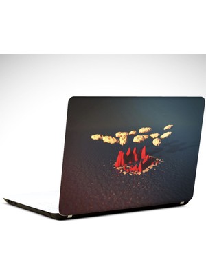 Dekolata Dağlar ve Bulutlar Laptop Sticker