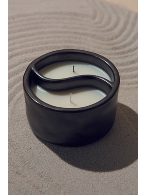 Paddywax Yin Yang Palo Santo ve Yabani Ardıç Seramik Mum Siyah - Yin Yang 11 oz. Black Ceramic Palo