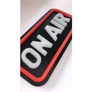 Leon Işık 'On Air' Işıklı Özel Tabela - LED ile Neon Görünümlü Tabela (25 x 12 cm)