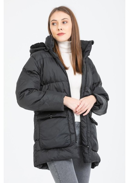 Bella Coat Siyah Günlük Kadın Şişme Kaban fiyatları