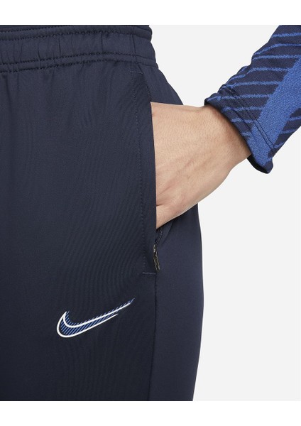 Dri-FIT Strike Kadın Eşofman Altı modelleri