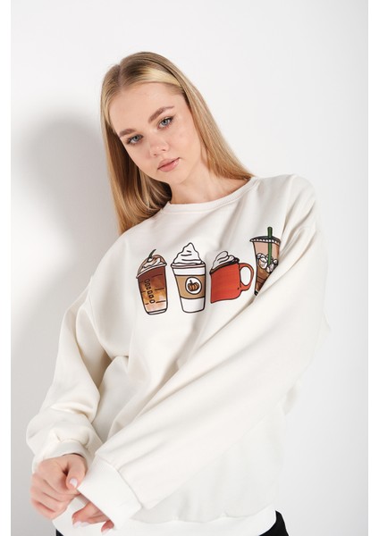 Kadın Oversize Coffee Baskılı Sweatshirt modelleri