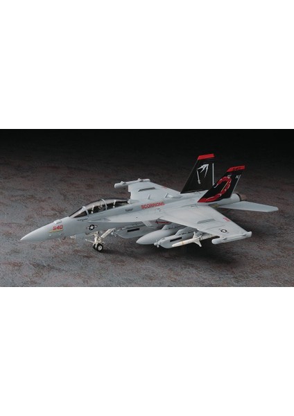 E38 01568 1/72 EA-18G Growler Savaş Uçağı Demonte Plastik Maketi
