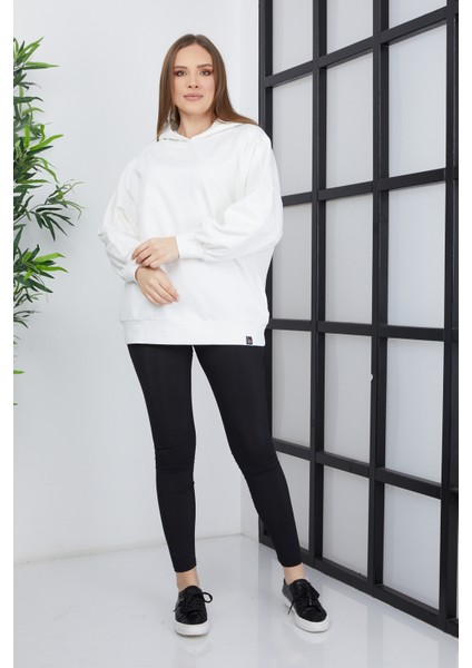 Kadın Line Art Sırt Baskılı Oversize Sweatshirt Oversize